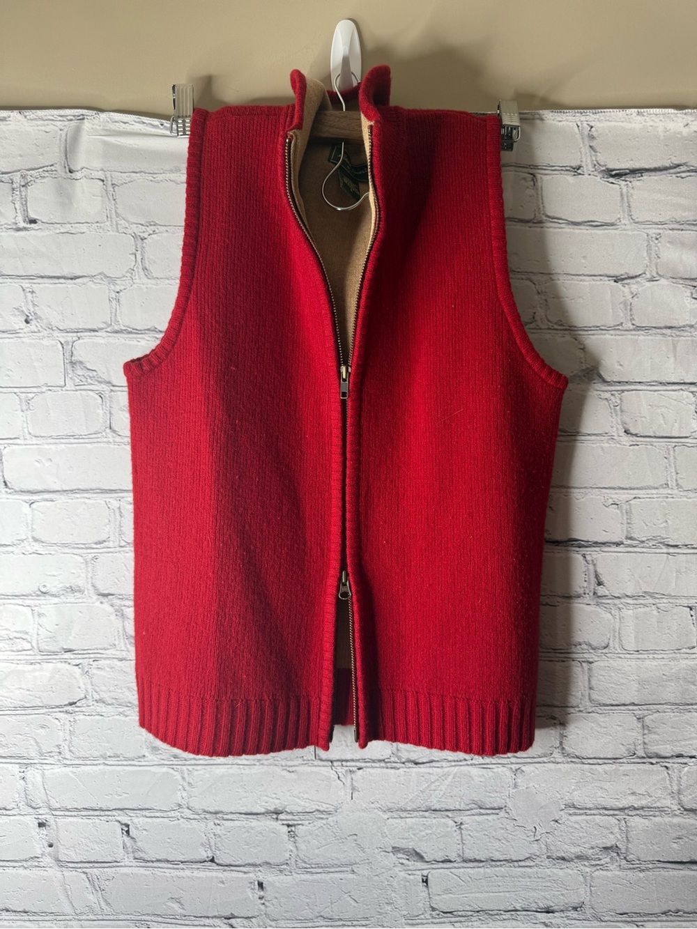 Vintage women’s Eddie Bauer lambs wool red front zip sweater vest small